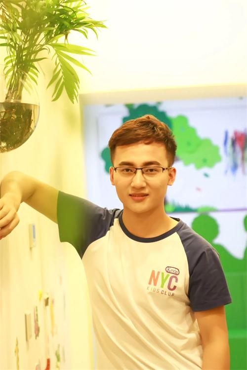 NYC早教金牌指導師Kevin
