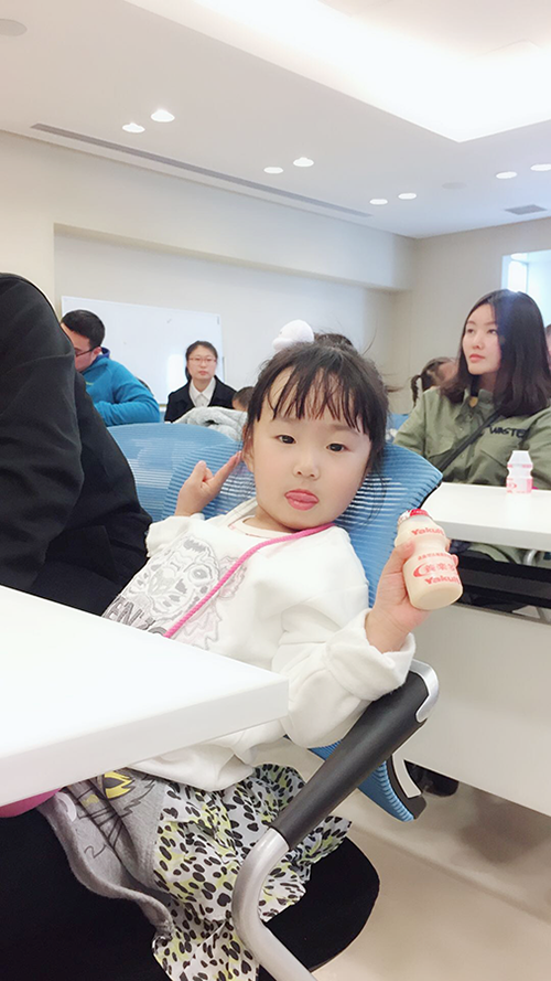 NYC天津?yàn)I海早教中心：戶外親子團(tuán)之“養(yǎng)樂(lè)多工廠之旅”活動(dòng)回顧