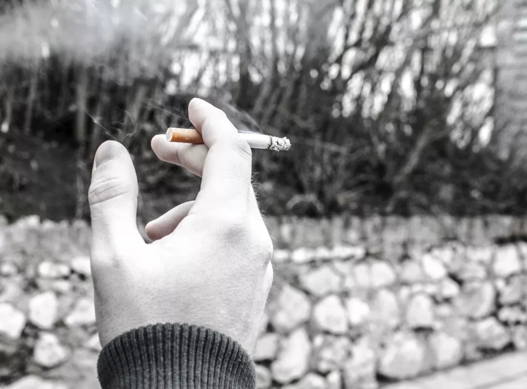 NYC紐約國際平谷早教中心：請不要再因為吸煙，害了孩子。